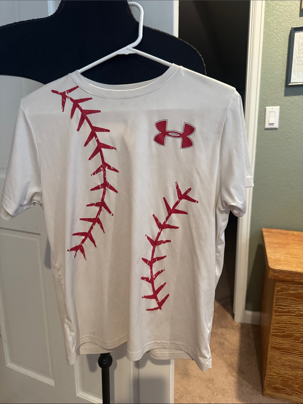 Rare Under Armour White Tee with Red Baseball Stitch Graphics